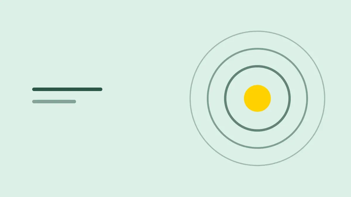 Composição gráfica com um círculo amarelo cercado por ondas concêntricas em verde profundo sobre fundo névoa.